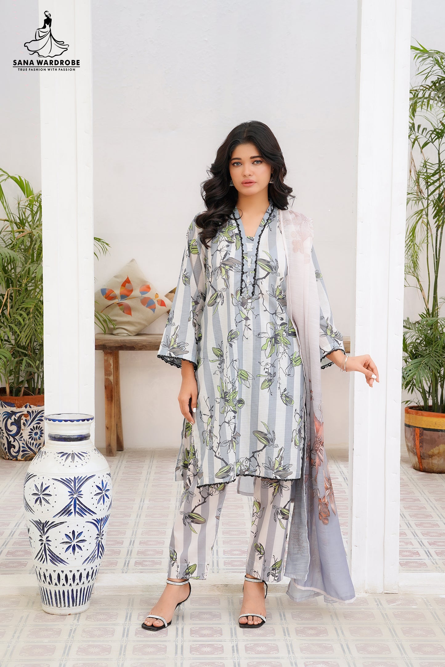 Banadora Lawn 3-Piece Unstitched Suits