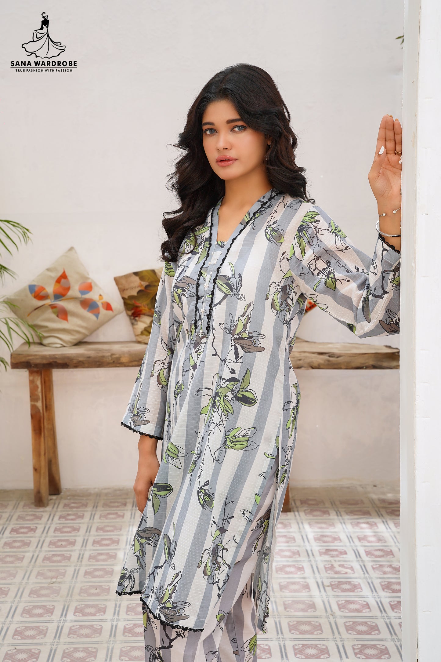 Banadora Lawn 3-Piece Unstitched Suits