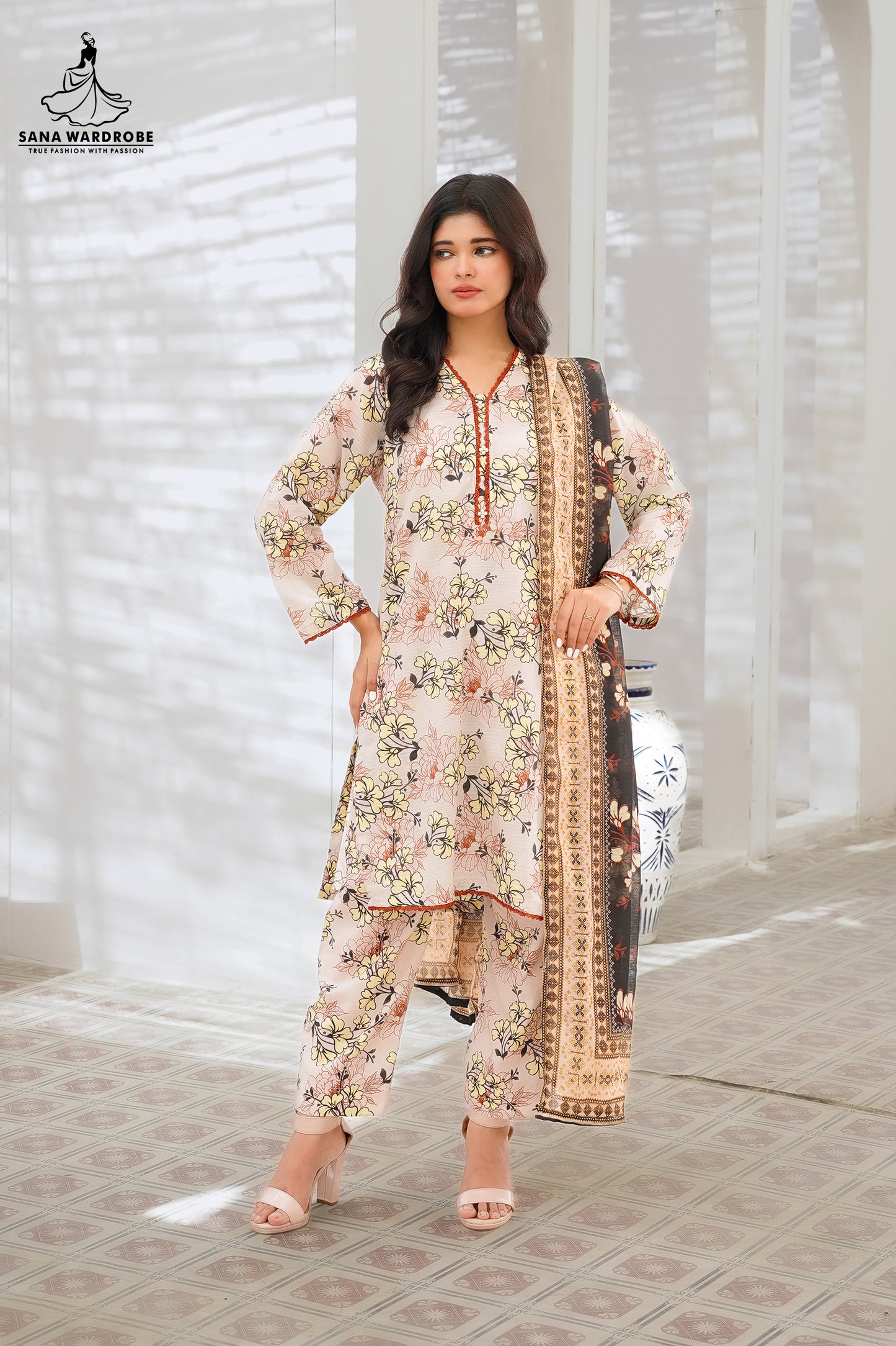 Stylish Unstitched Lawn Suits